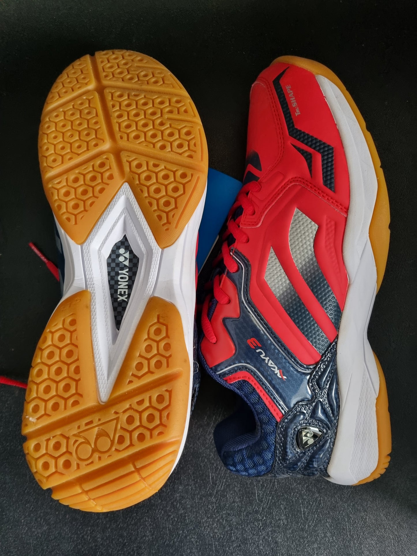 YONEX AKAYU 3 RED/DRK NAVY BADMINTON SHOES TRU CUSHION TECH
