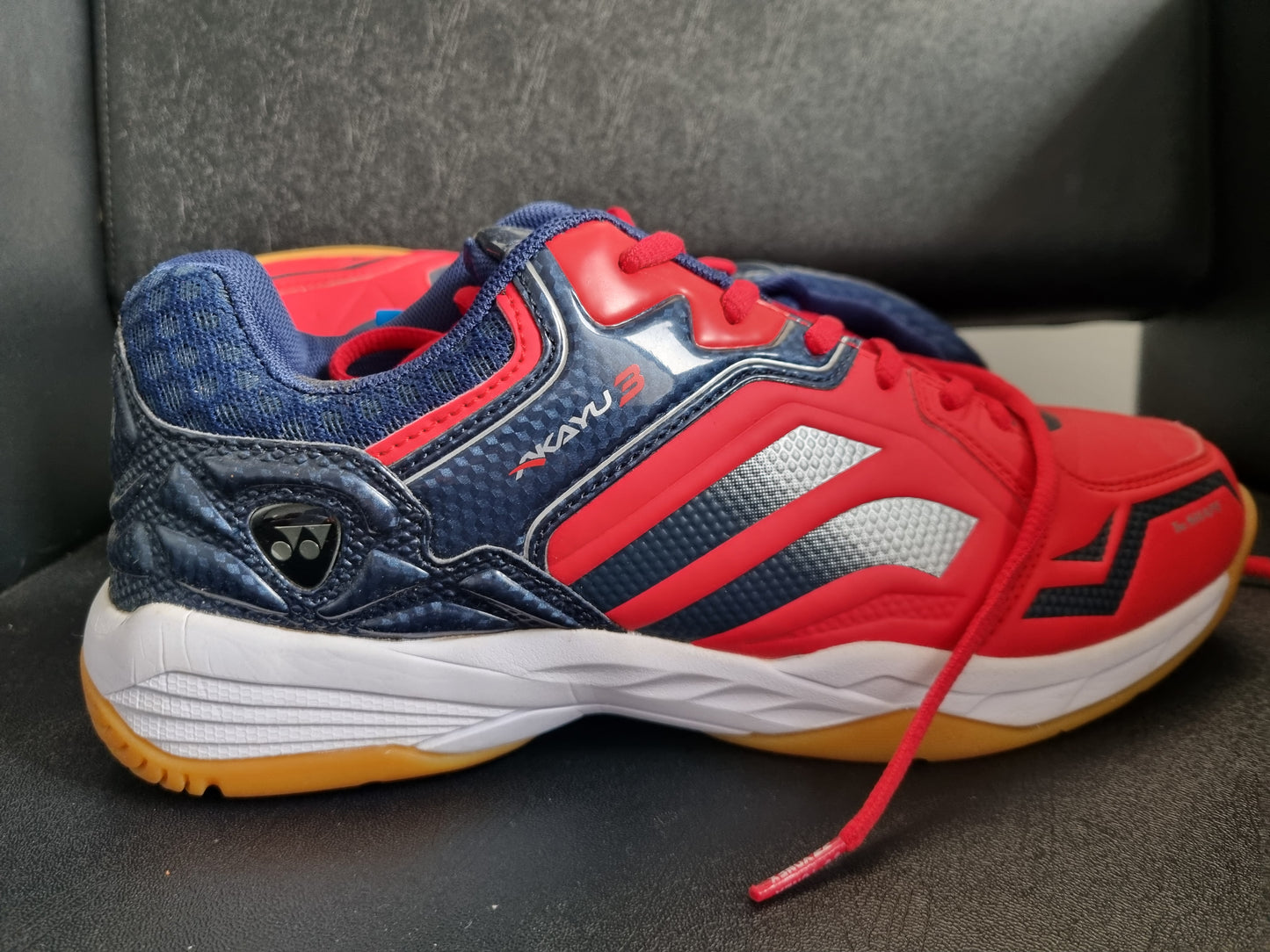 YONEX AKAYU 3 RED/DRK NAVY BADMINTON SHOES TRU CUSHION TECH